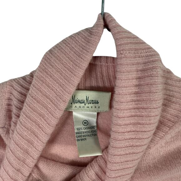 Neiman Marcus Pink 100% Cashmere Turtleneck Sweater Capsole Womens Medium - Picture 4 of 6